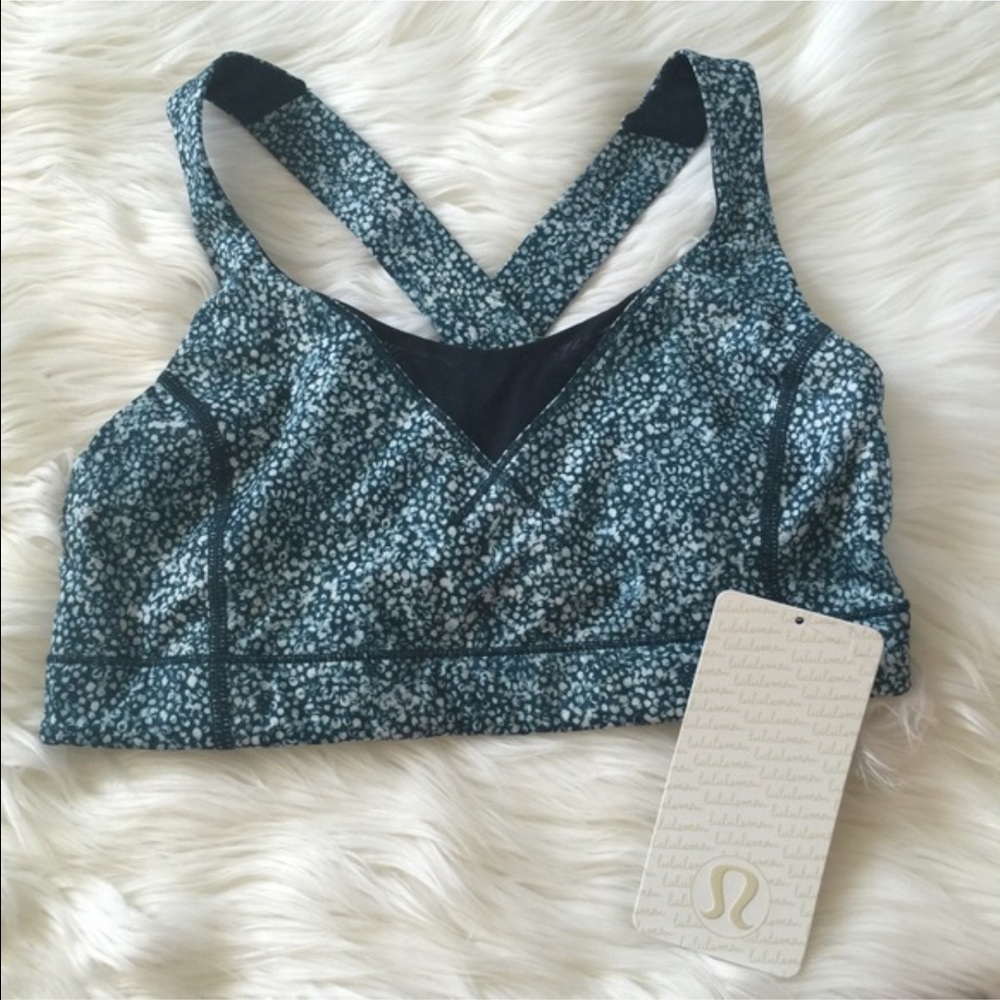 Lululemon In a Flash ll Sports Bra Size 8
